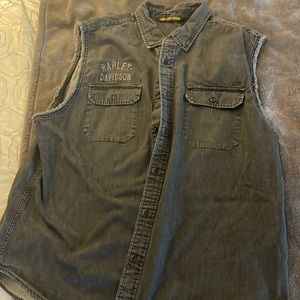 Mens 2 XL Harley Davidson shirt .